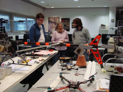 DLR researchers visit ICARUS